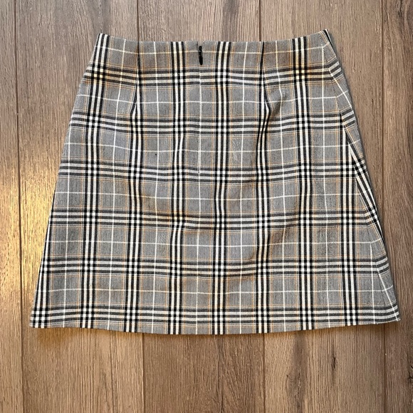 Aritzia Wilfred Skirt - Picture 1 of 4